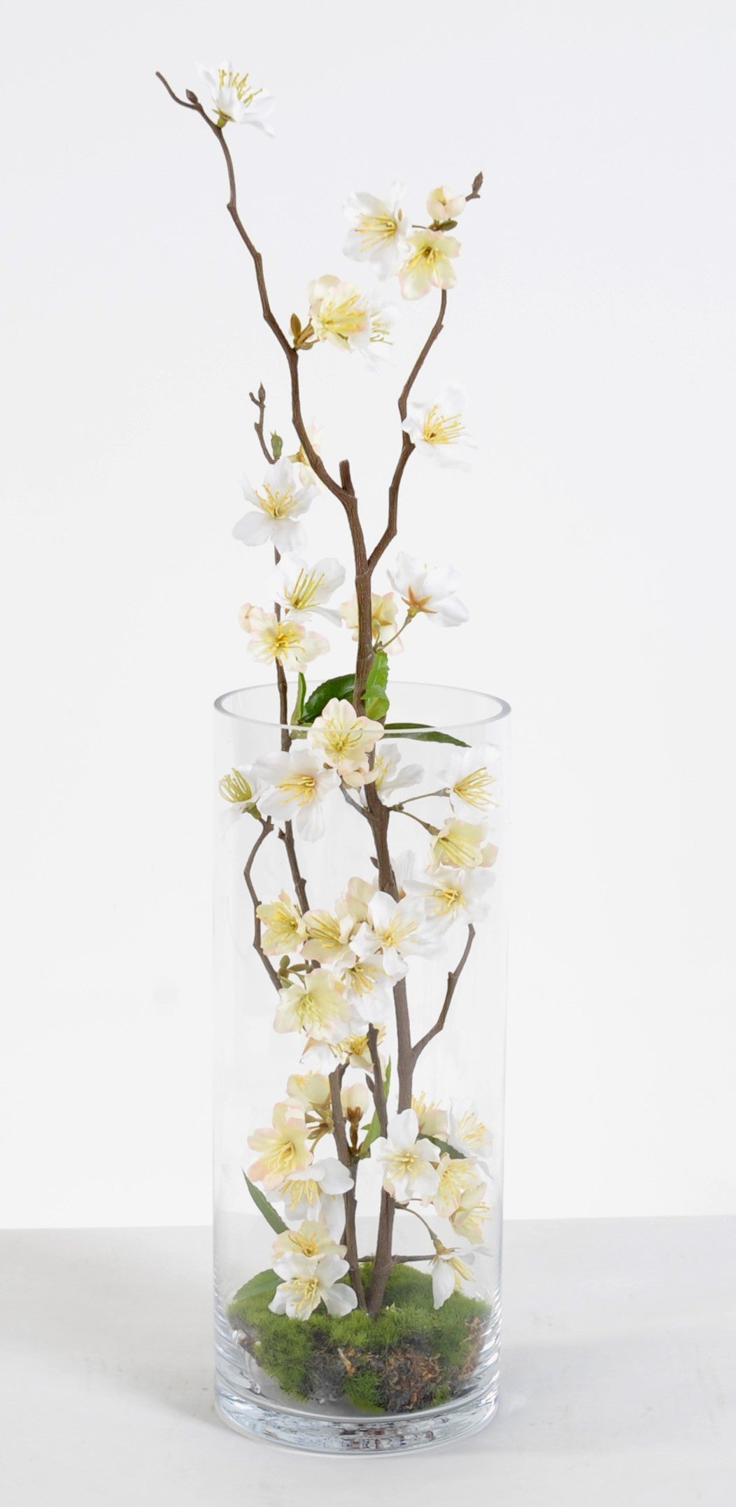 Композиция черешов цвят